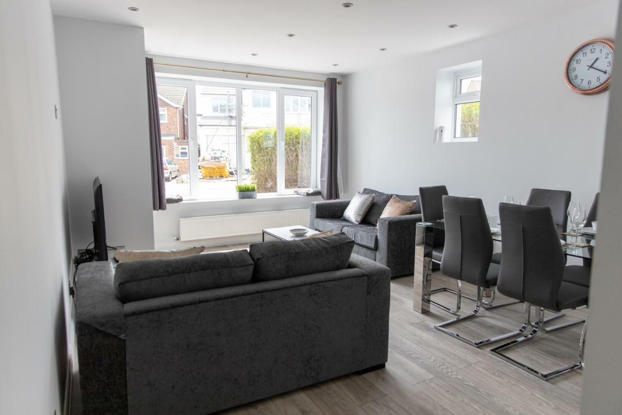 London Northwick Park Serviced Apartments By Riis Property Харроу Экстерьер фото