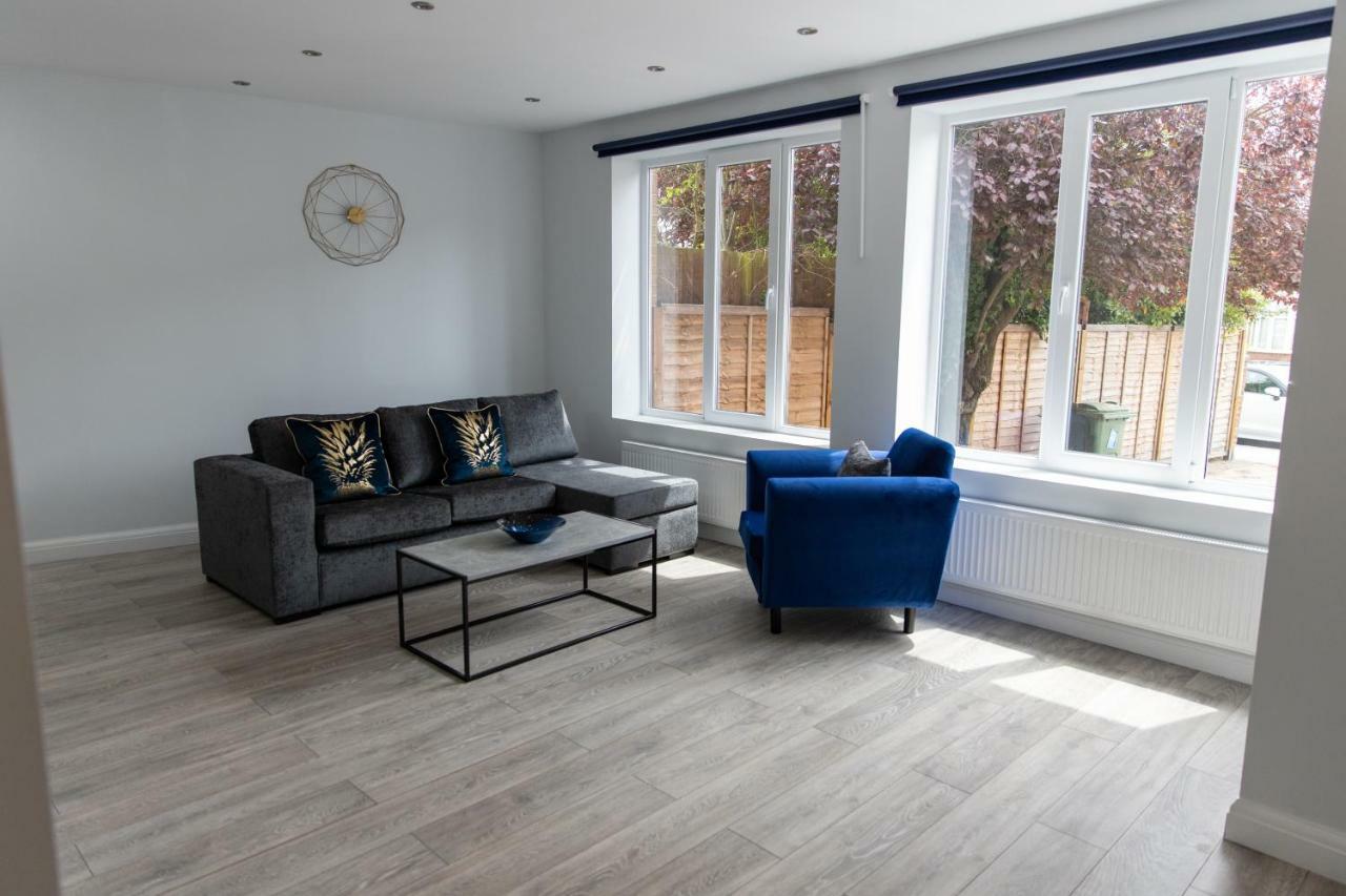 London Northwick Park Serviced Apartments By Riis Property Харроу Экстерьер фото