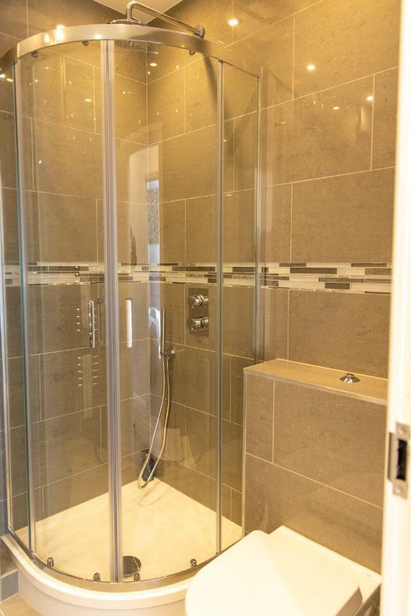 London Northwick Park Serviced Apartments By Riis Property Харроу Экстерьер фото