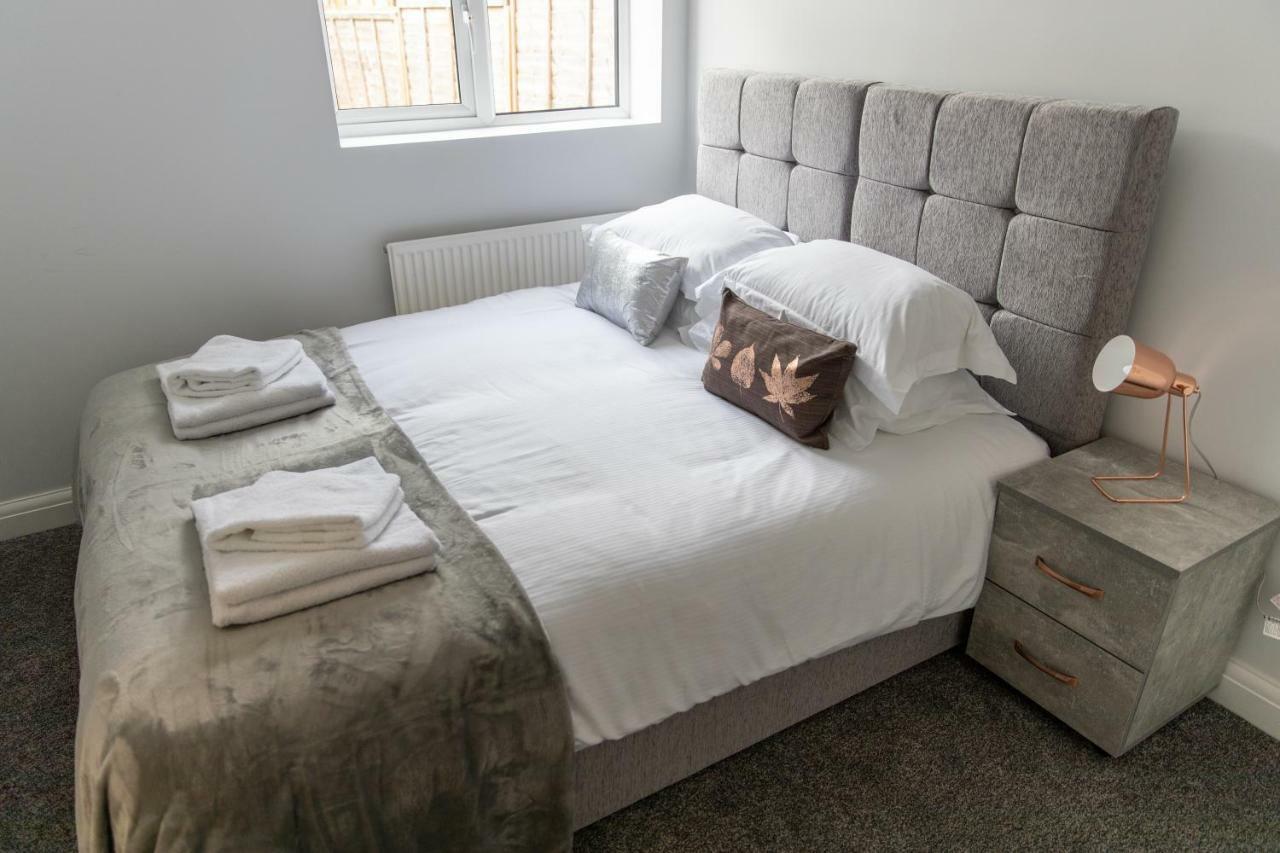 London Northwick Park Serviced Apartments By Riis Property Харроу Экстерьер фото