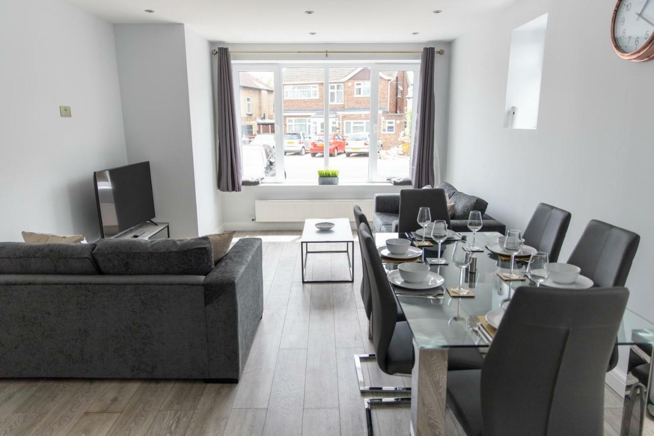 London Northwick Park Serviced Apartments By Riis Property Харроу Экстерьер фото