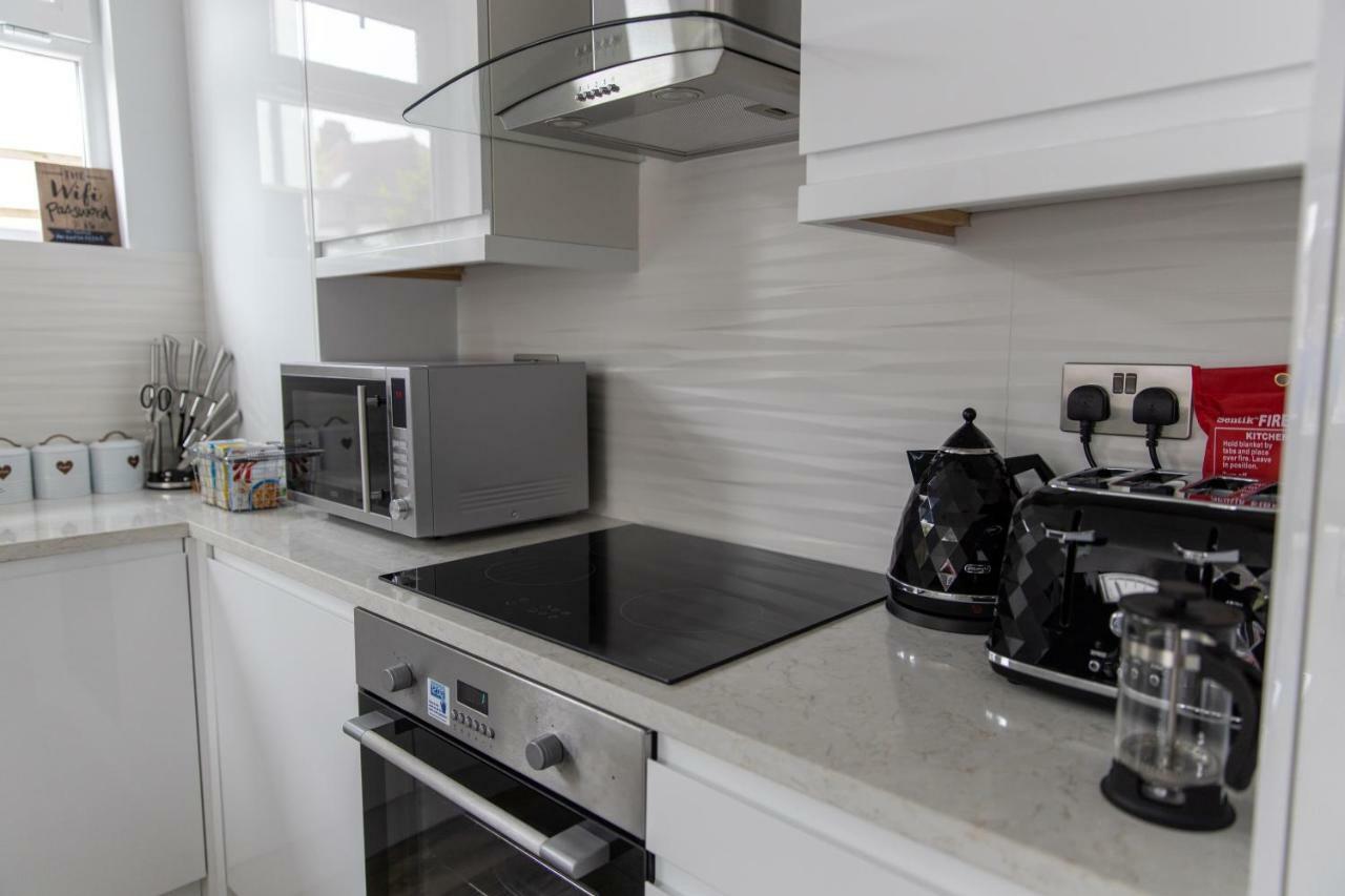 London Northwick Park Serviced Apartments By Riis Property Харроу Экстерьер фото